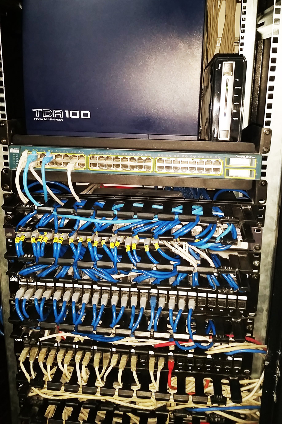 Free HTML5 Bootstrap Template by FreeHTML5.co